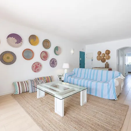 With Terrace In Prainha Resort, A Short 200-meter Walk To The Beach, By Qozzy Apartment *