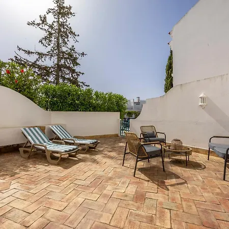 With Terrace In Prainha Resort, A Short 200-meter Walk To The Beach, By Qozzy Apartment *